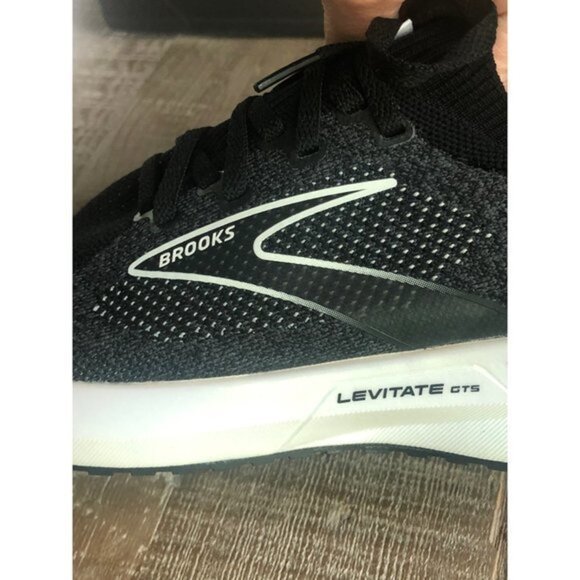 BROOKS Levitate StealthFit GTS 5 Black/Grey/White WOMEN's running shoes size 10 - Picture 4 of 7